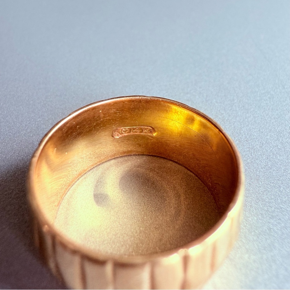 Solid 14k Yellow Gold Textured Patterned Ribbed W… - image 5